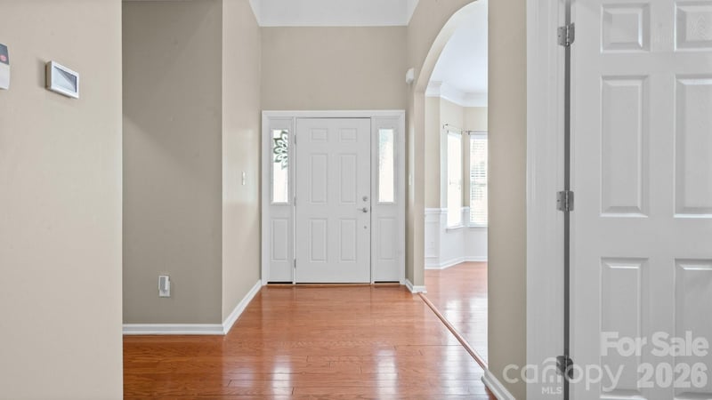 2429 Oakdale Creek Ln, Charlotte, NC 28216