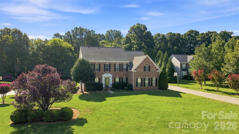 2120 Heath Lake Dr, Charlotte, NC 28227