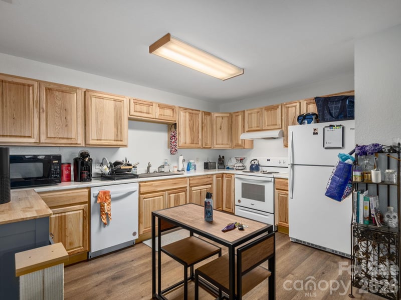 222 Tf Kirkpatrick Way, Candler, NC 28715