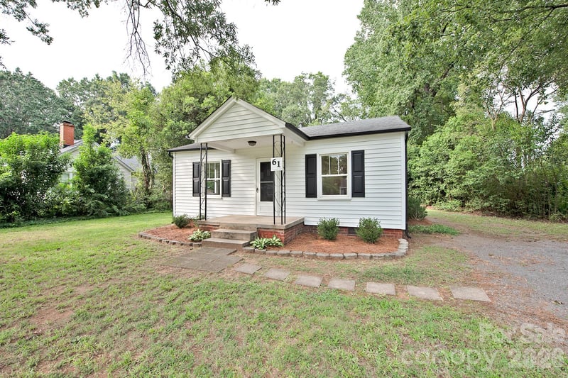 61 Pinecrest Dr SW, Concord, NC 28027