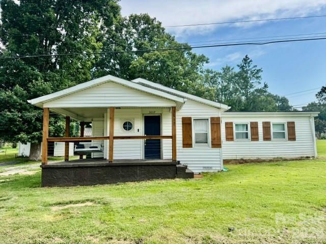 3839 1st Ave NW, Hickory, NC 28601