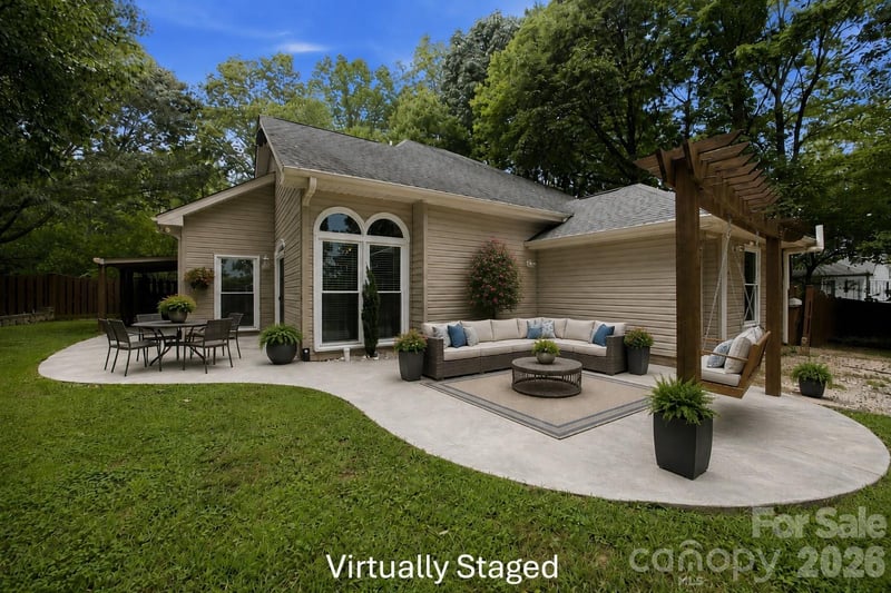 7134 Forest Hills Dr, Denver, NC 28037