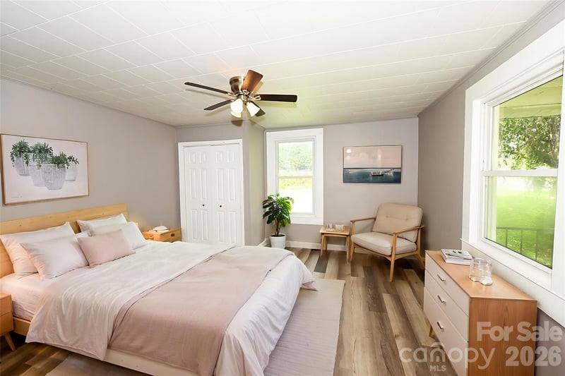 1632 C Ave SE, Hickory, NC 28602