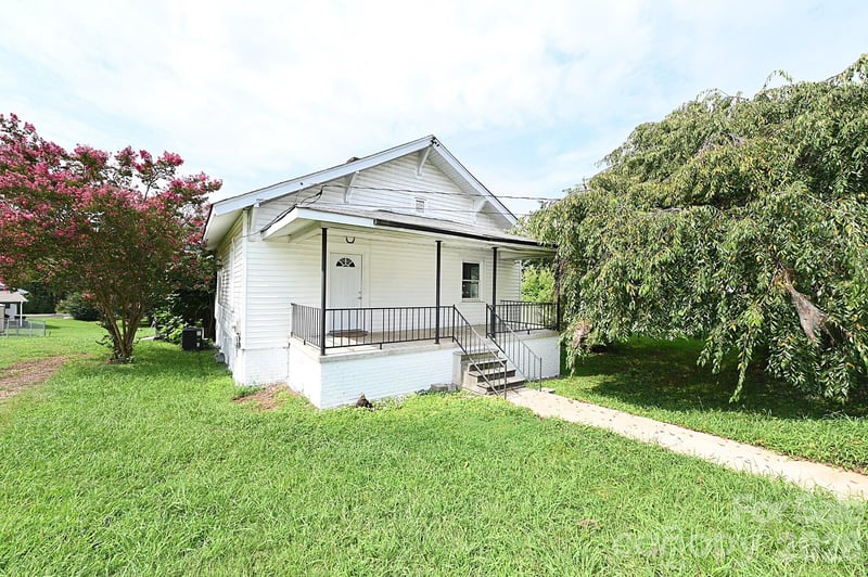 1632 C Ave SE, Hickory, NC 28602