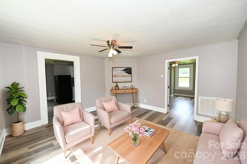 1632 C Ave SE, Hickory, NC 28602