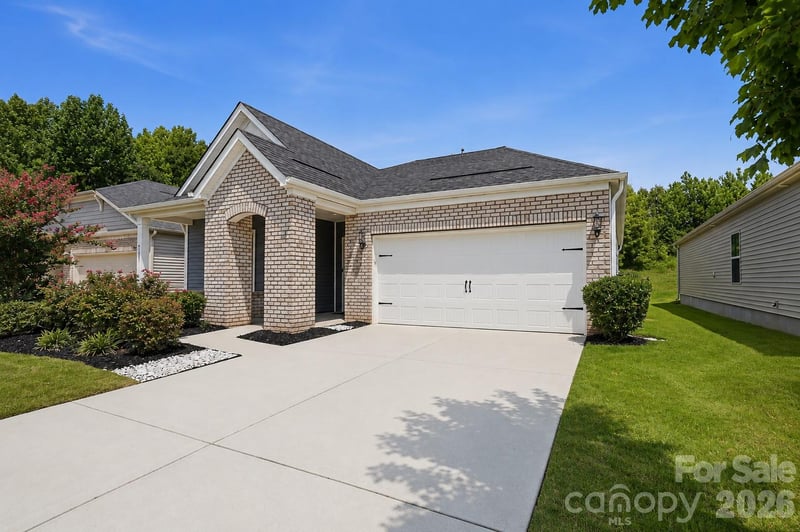 9423 Festival Way, Charlotte, NC 28215