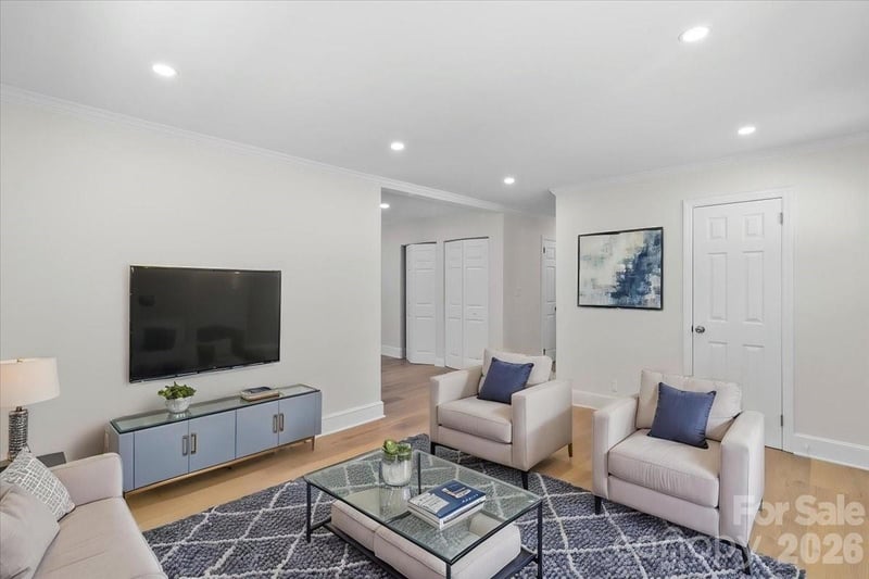 1814 Windham Pl, Charlotte, NC 28205