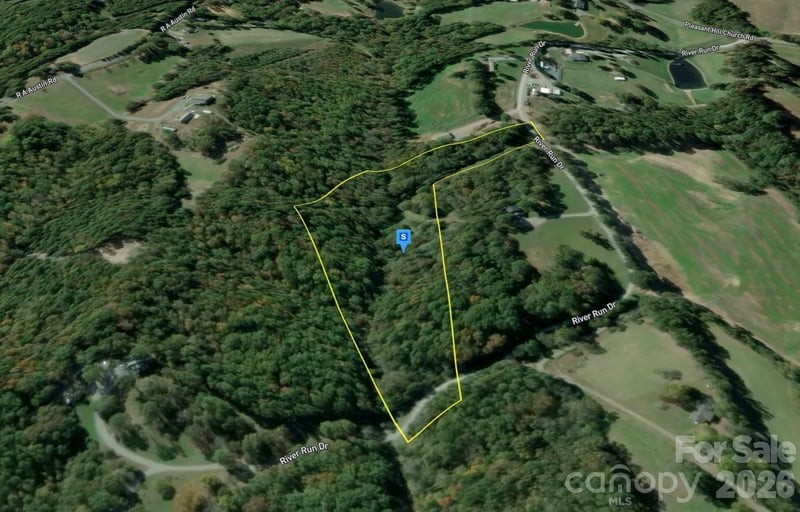 6000 River Run Dr, Marshville, NC 28103