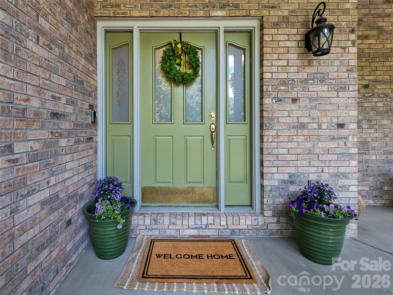 105 Galloway Dr, Asheville, NC 28803
