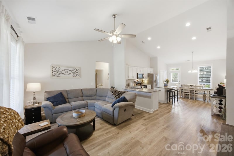 3177 Yosemite Dr, Gastonia, NC 28056