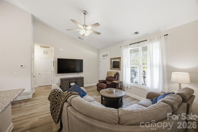 3177 Yosemite Dr, Gastonia, NC 28056