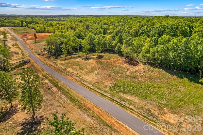 000 Boomer Ct, Statesville, NC 28677