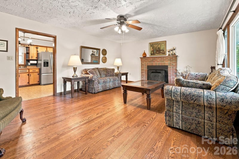 28 R And K Dr, Waynesville, NC 28786
