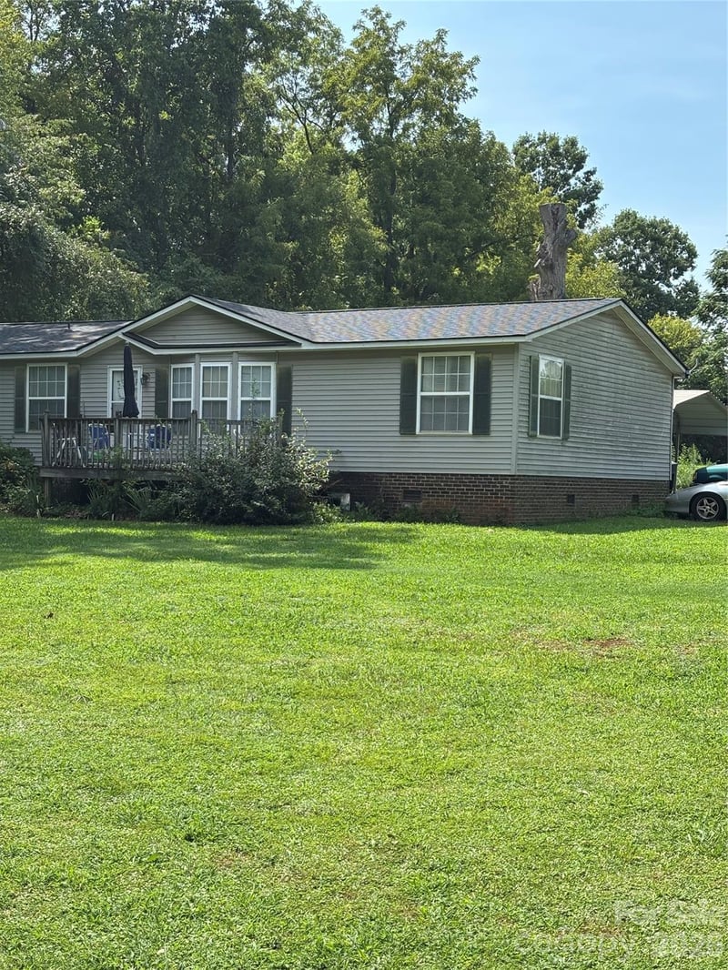 109 Crossrail Rd, Mooresville, NC 28115