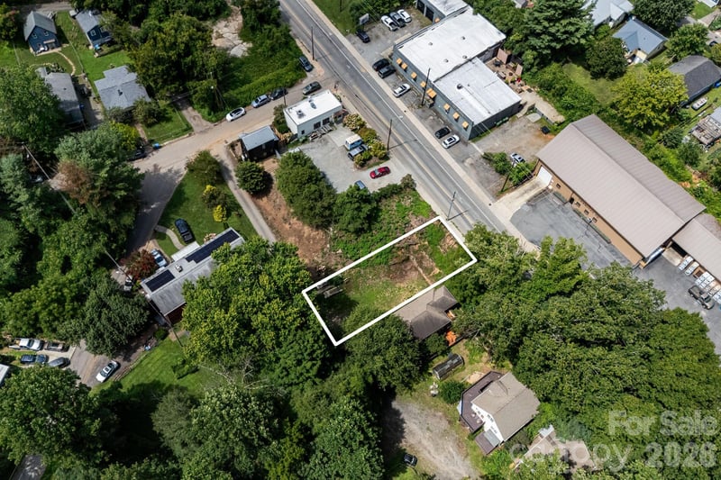 9999 Haywood Rd, Asheville, NC 28806