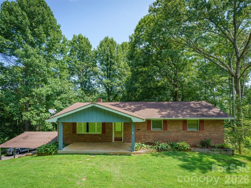 122 Mccall Rd, Pisgah Forest, NC 28768