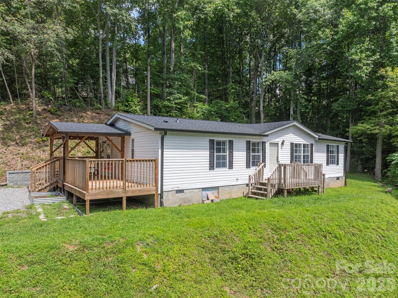 152 Hollon Cv, Waynesville, NC 28786