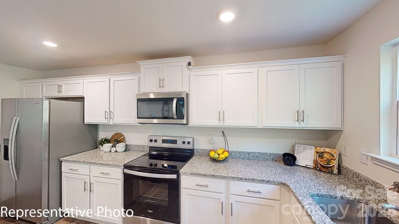 2808 Frances View Ln, Lincolnton, NC 28092