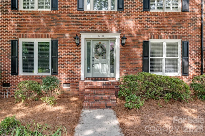 1228 12th Fairway Dr NW, Concord, NC 28027