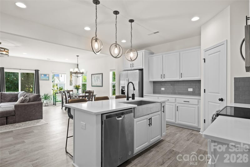 13141 Suncreek Ter, Charlotte, NC 28214