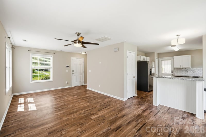 2722 Meadow Knoll Dr, Charlotte, NC 28269