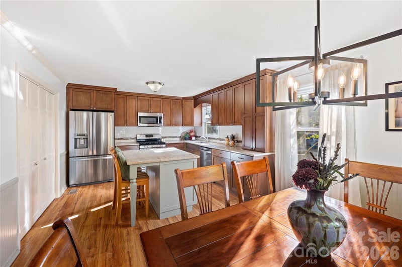 1533 Rivermont Dr, Gastonia, NC 28054