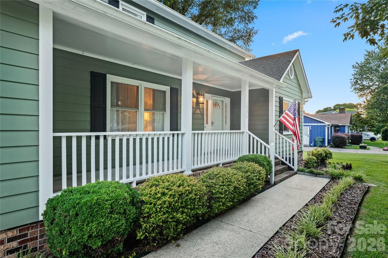 1533 Rivermont Dr, Gastonia, NC 28054