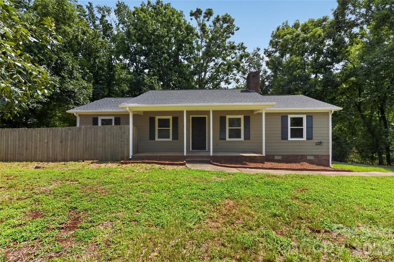 4625 Longbriar Dr, Gastonia, NC 28056