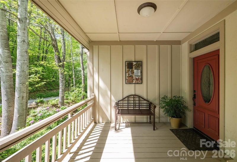 281 Bob White Loop, Waynesville, NC 28786