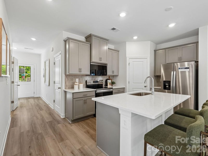 4222 Murk Ln, Charlotte, NC 28213
