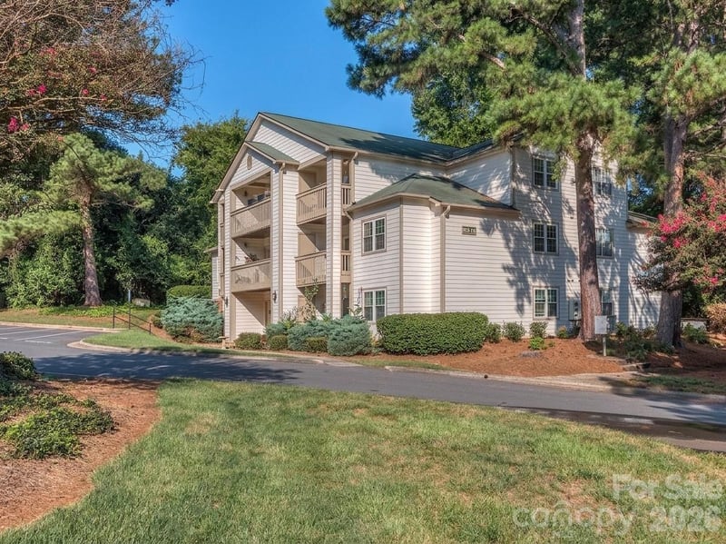 1052 Churchill Downs Ct #C, Charlotte, NC 28211