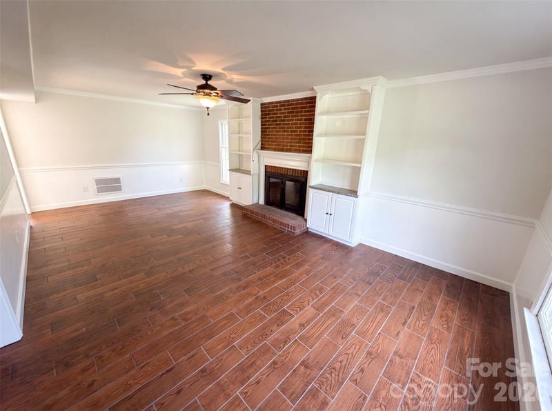 8909 Danson Dr, Charlotte, NC 28277