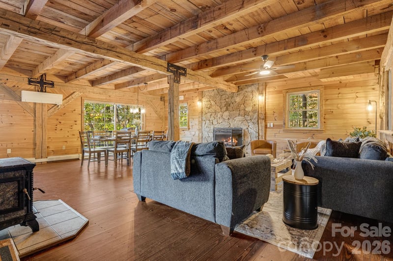 185 Blossom Rg, Leicester, NC 28748