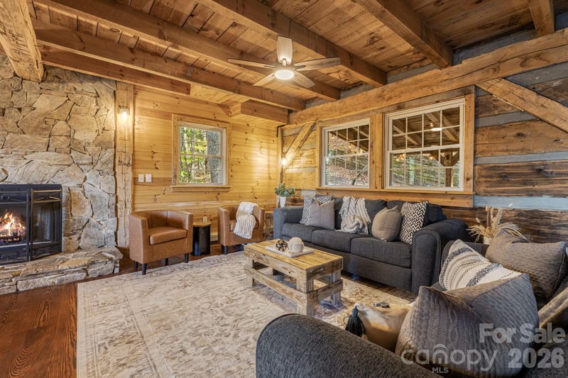 185 Blossom Rg, Leicester, NC 28748