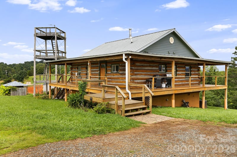194 Cabin Hollow Dr, Marshall, NC 28753