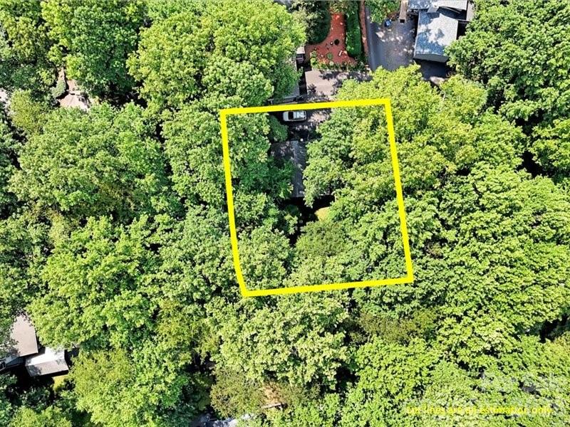49 Lisa Ln, Maggie Valley, NC 28751