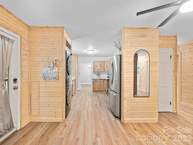 101 Sam Robertson Rd, Burnsville, NC 28714