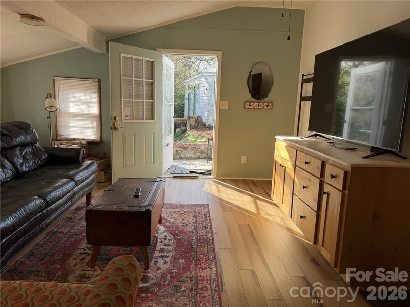 209 Auten Cir, Mount Holly, NC 28120