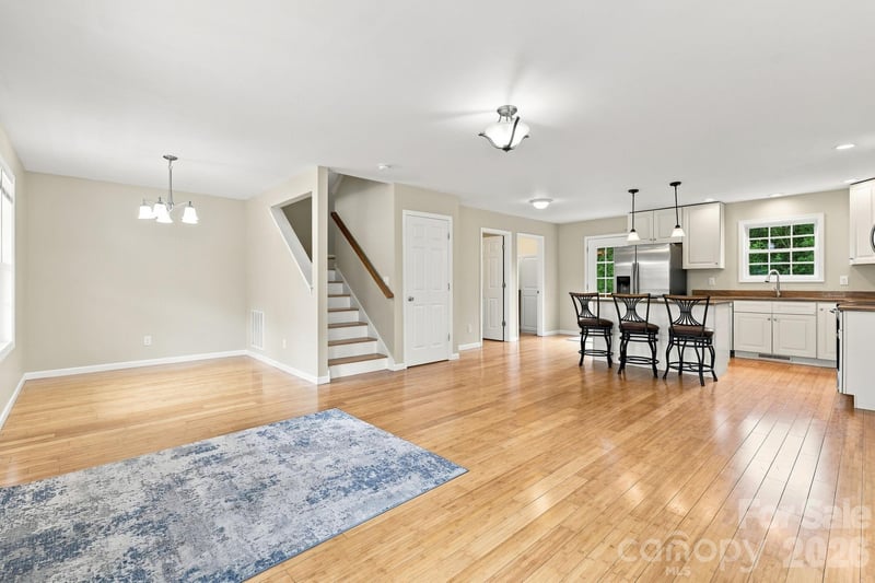 32 Jeff Dr, Asheville, NC 28806