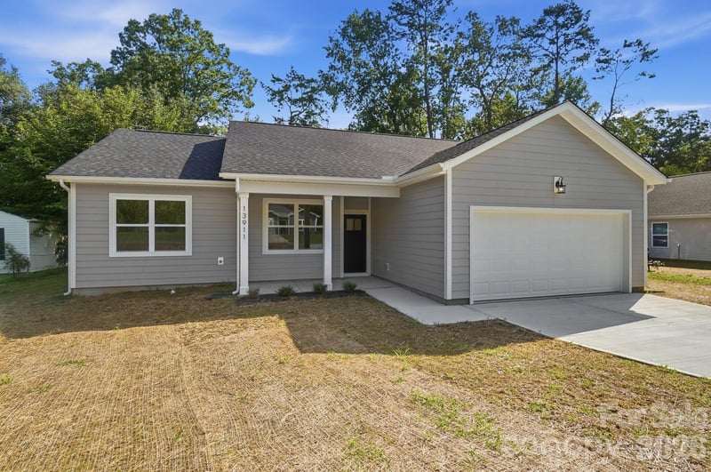 13911 Stillwood Pl, Matthews, NC 28105