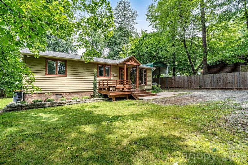 7697 Katherine Dr, Denver, NC 28037
