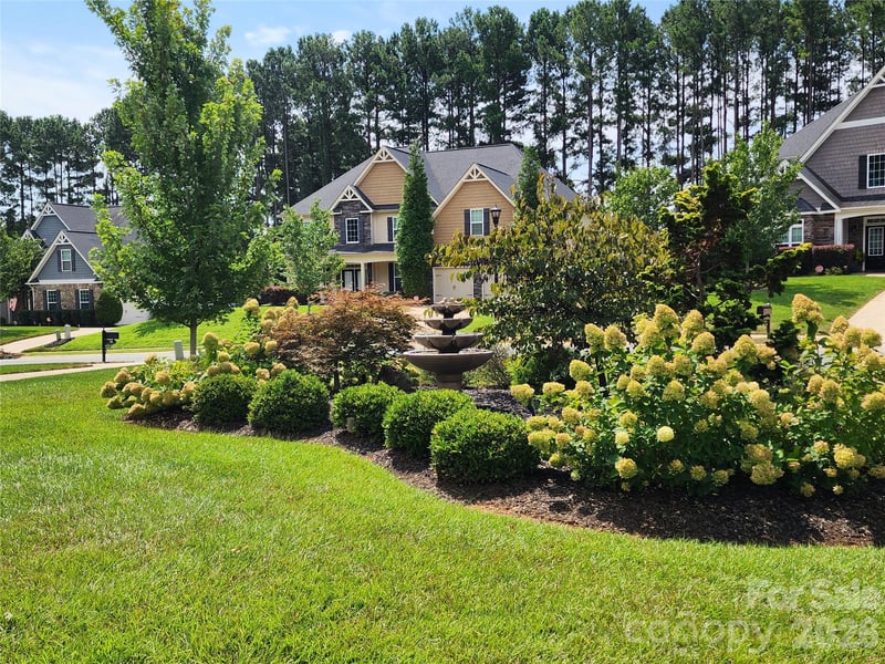 142 Butler Dr, Mooresville, NC 28115