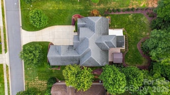 2455 Shiny Leaf Dr, Denver, NC 28037
