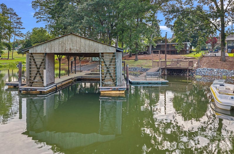 218 Lineberger Dr, Mooresville, NC 28117