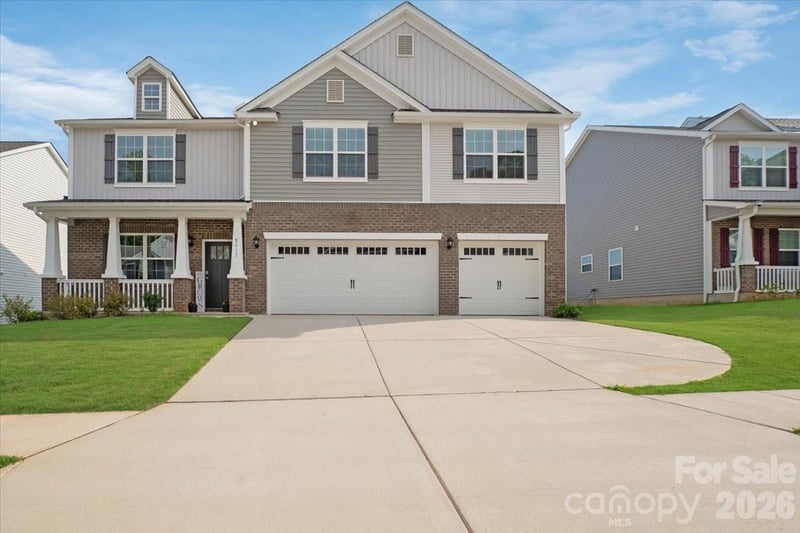 8013 Kennesaw Dr, Gastonia, NC 28056