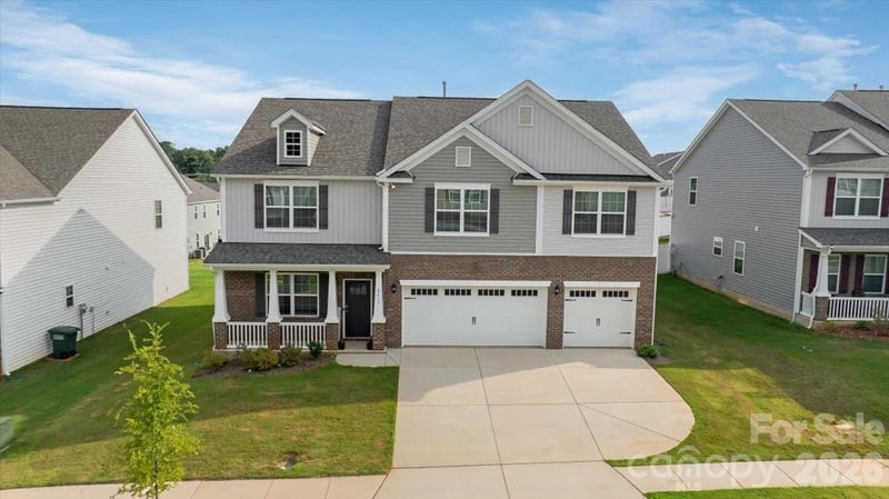 8013 Kennesaw Dr, Gastonia, NC 28056