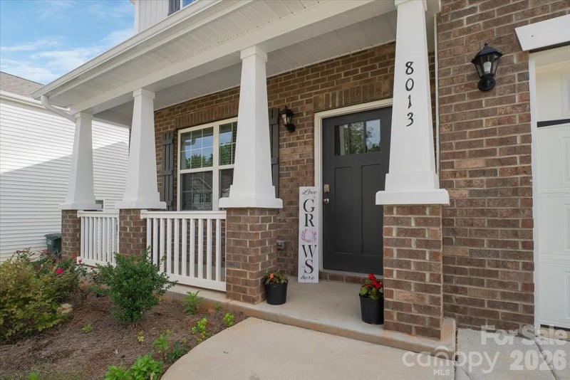 8013 Kennesaw Dr, Gastonia, NC 28056