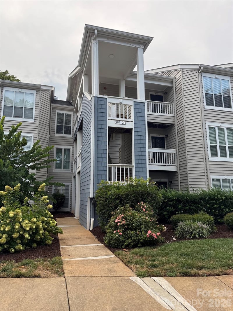 930 Southwest Dr, Davidson, NC 28036