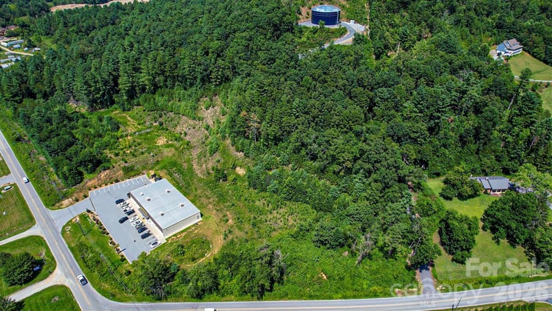 99999 Burney Mountain Rd, Fletcher, NC 28732
