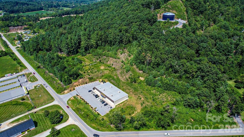 99999 Burney Mountain Rd, Fletcher, NC 28732